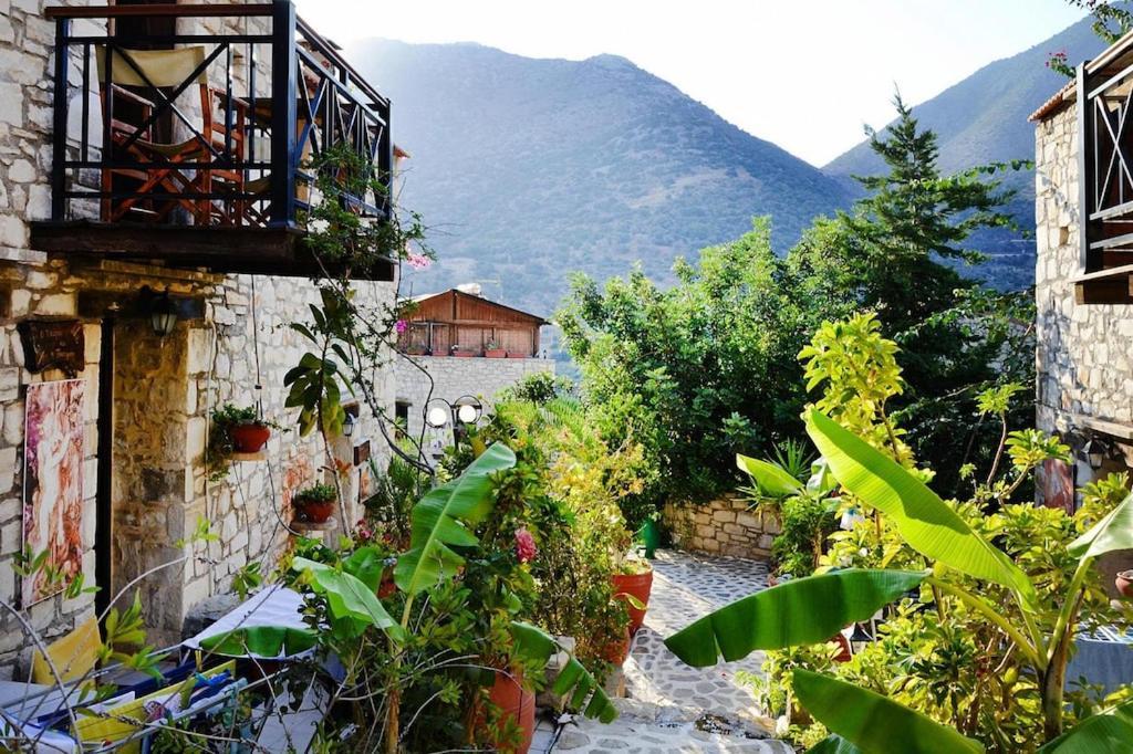 Homes Mayoralas, Periana *