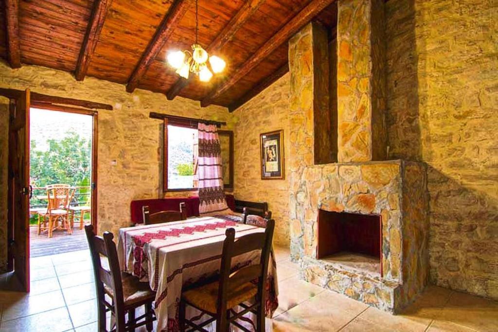 Homes Mayoralas, Periana Apartment Bali (Crete)