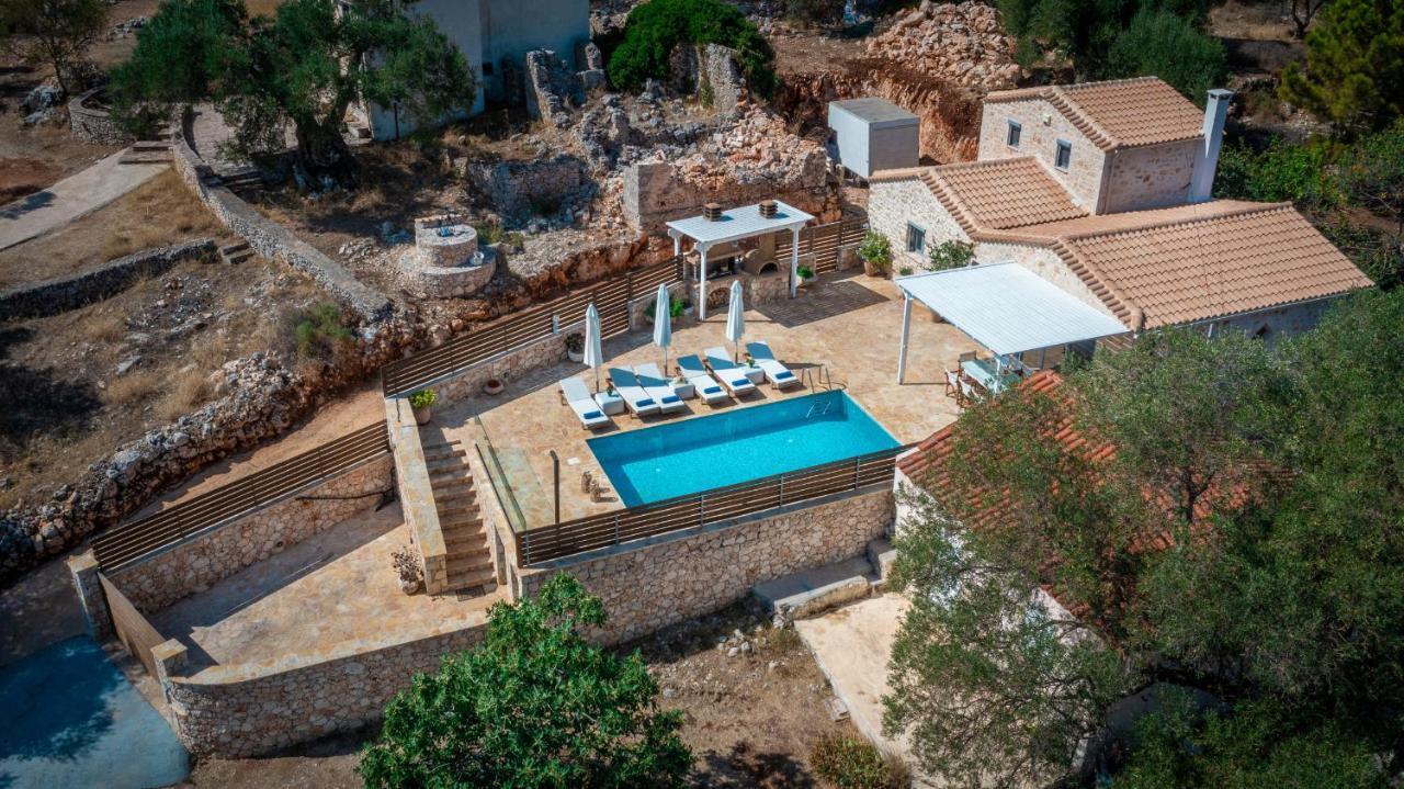 Daniela - Private Pool And Serene Location, By Zantewize