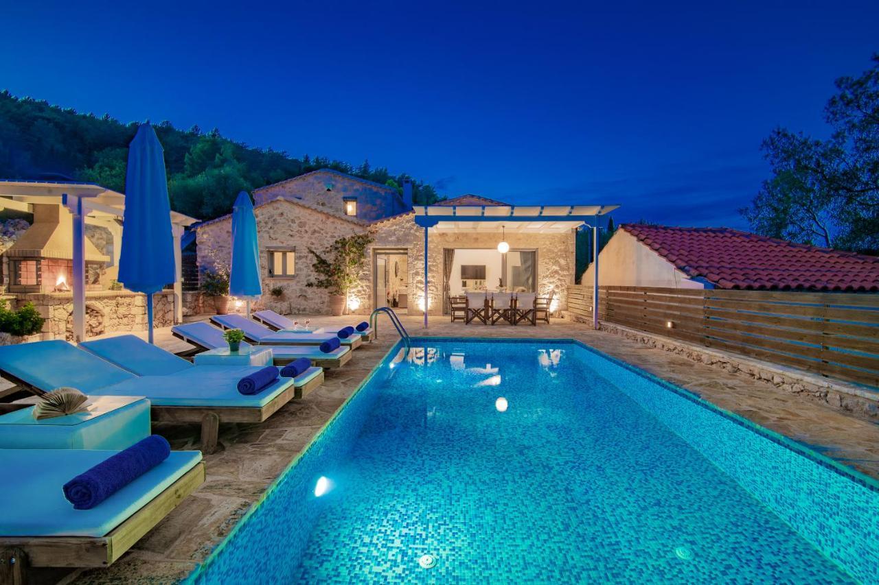 Daniela - Private Pool And Serene Location, By Zantewize Villa *