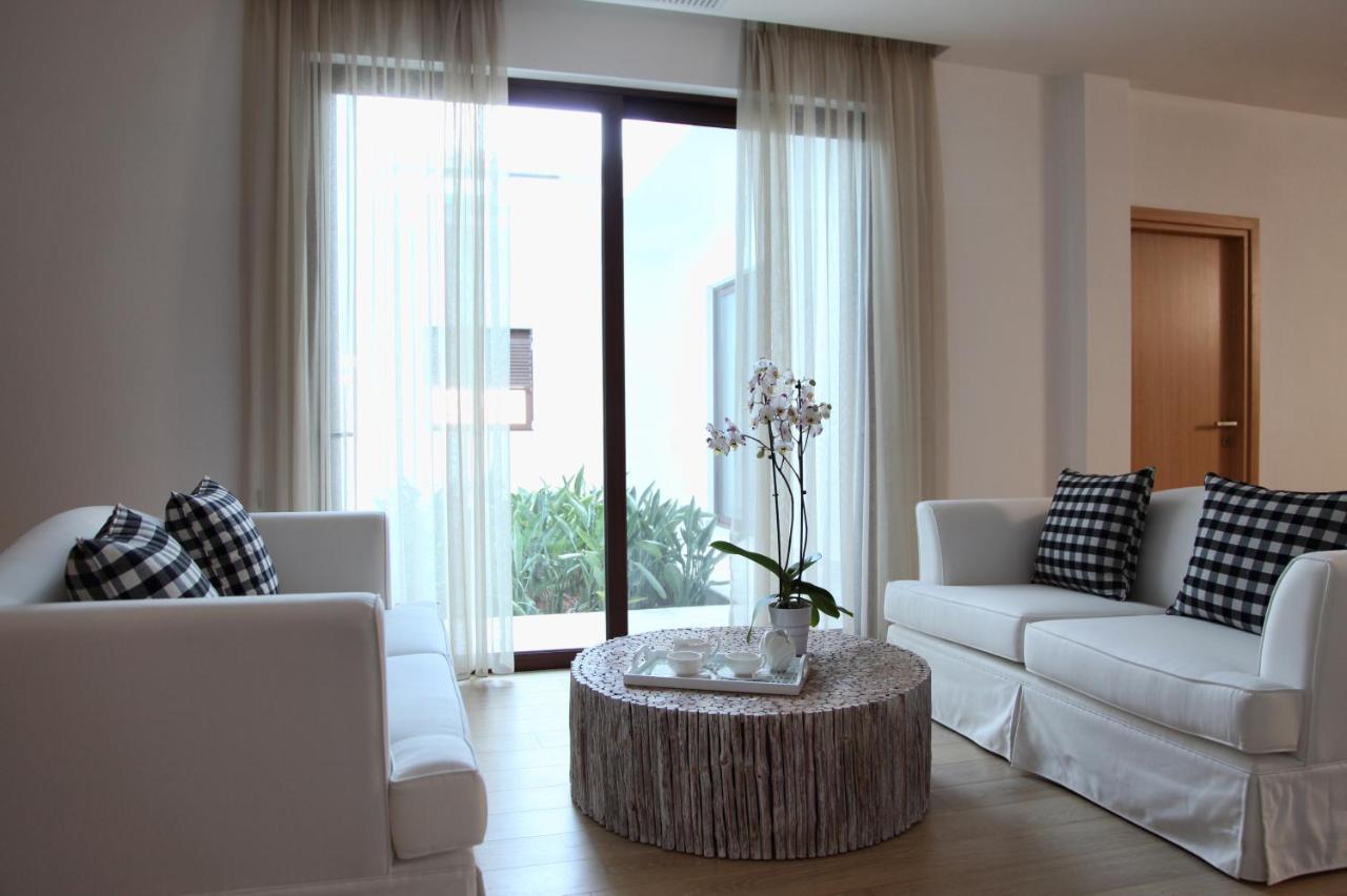 Danae By Island View Villa *