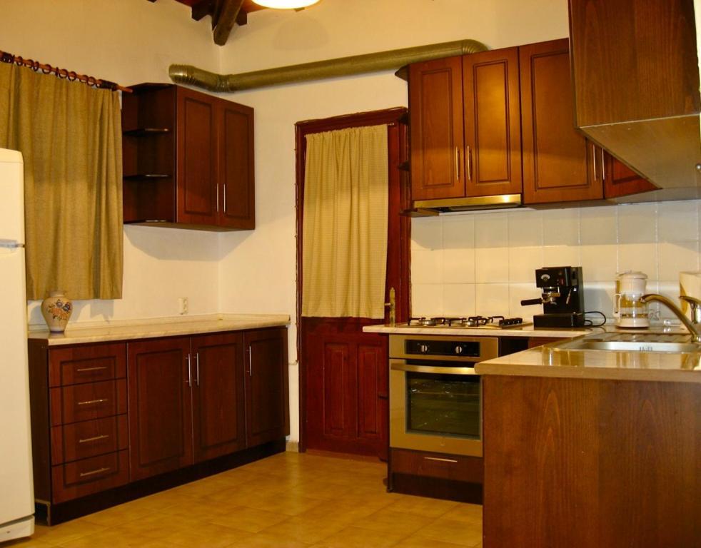 Xanemos Apartment Skiathos Town