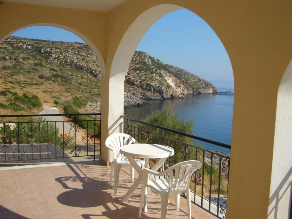 Palataki Absolute Blue Apartment