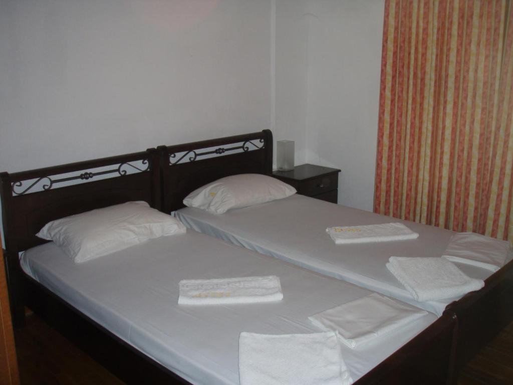 Xanemos Skiathos Town