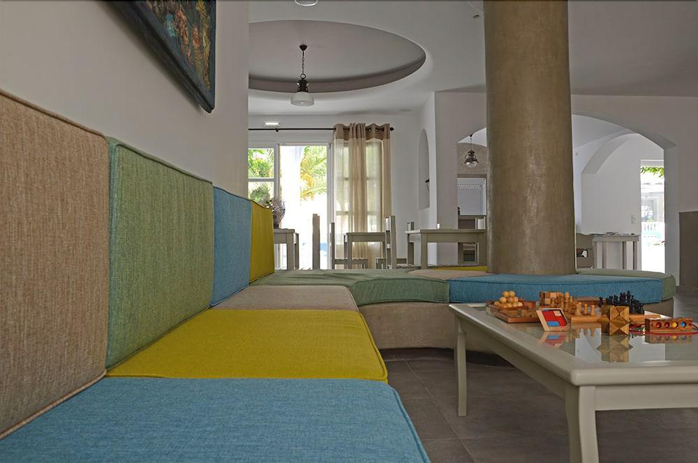 Hippocampus 3* Kamari (Santorini)