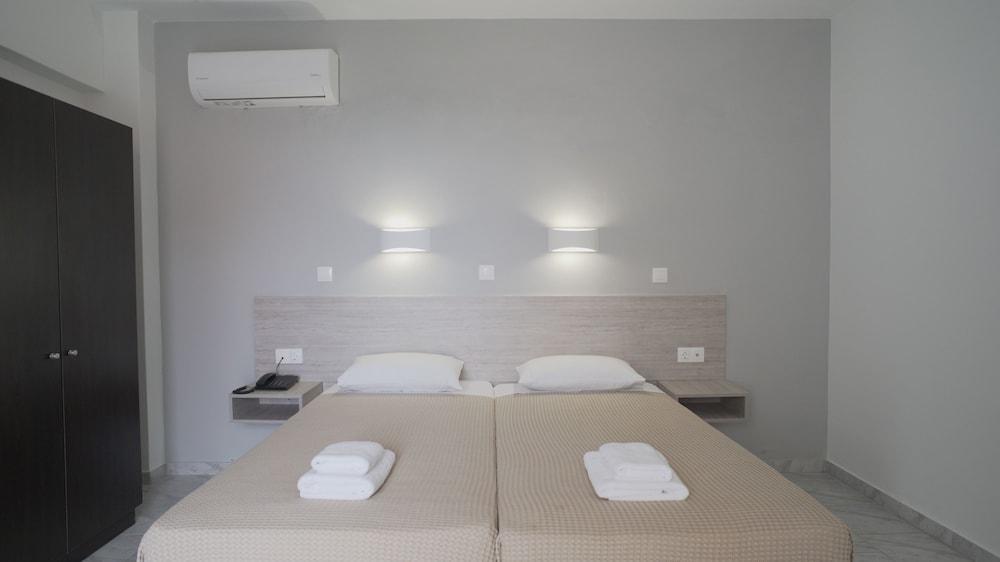 Domenica Aparthotel 2*