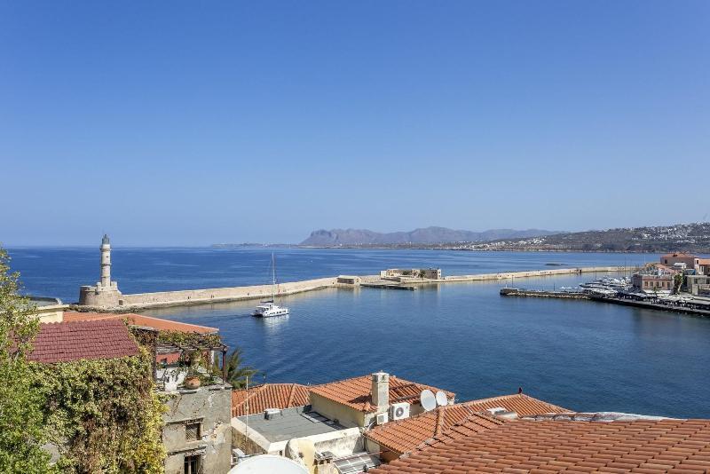 Ifigenia & Hotel