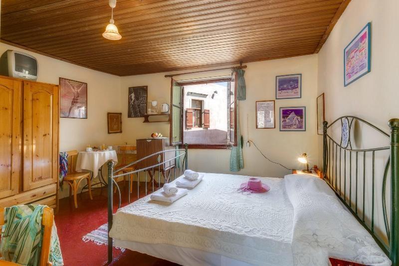 Ifigenia & 3* Chania (Crete)