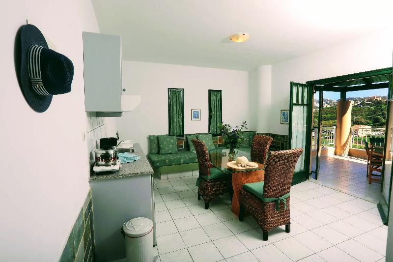 Aquarius Exclusive - Breakfast And Meal Included Aparthotel Heraklion (Crete)