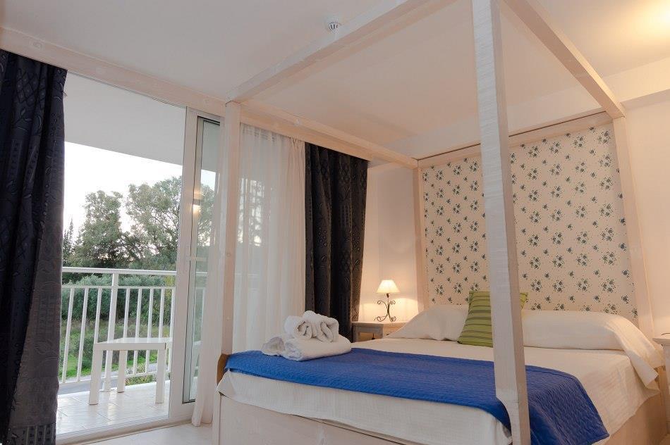 Belvedere Gerakas Luxury
