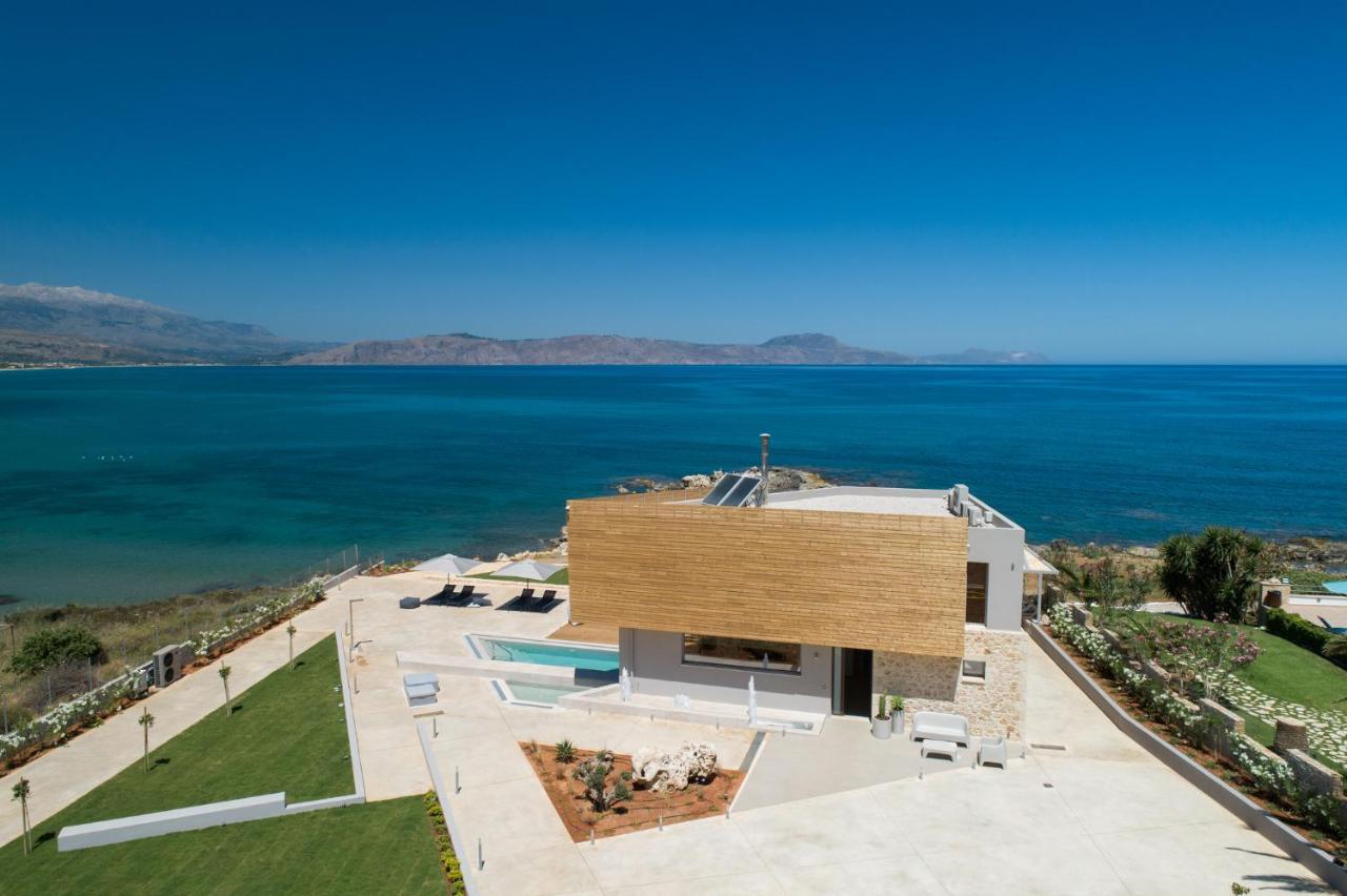 Your Private Retreat By The Beach, With Heated Pool, By Thinkvilla Petres (Rethymno)