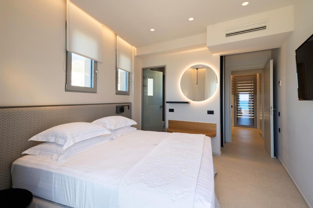 Villa Your Private Retreat By The Beach, With Heated Pool, By Thinkvilla *