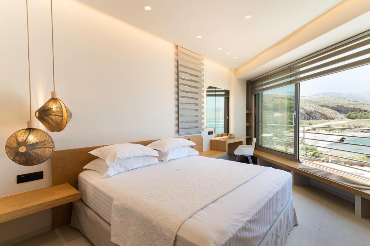 Villa Your Private Retreat By The Beach, With Heated Pool, By Thinkvilla *