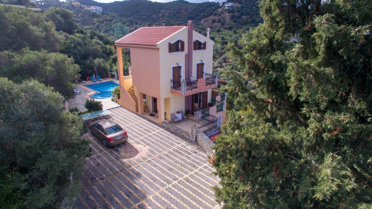 Villa Dimosthenis Villa *