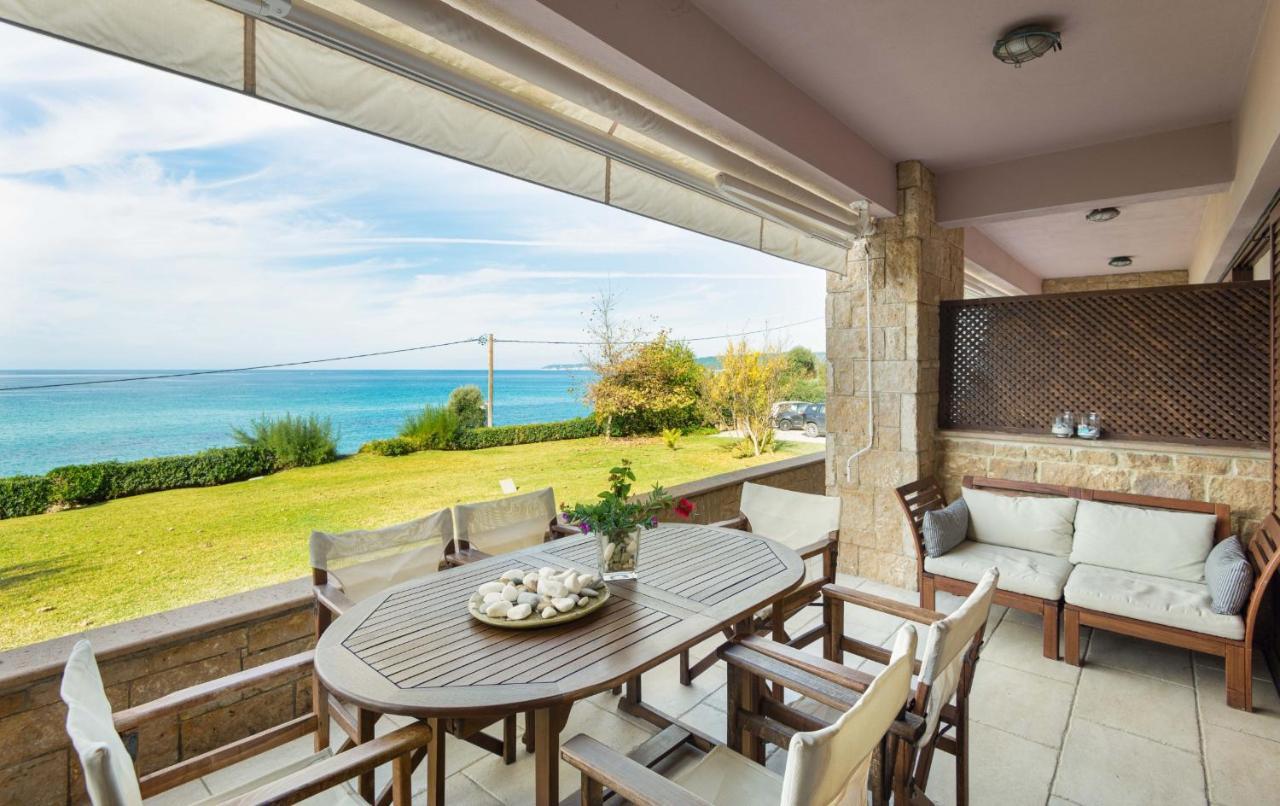 Seagrove, Beachfront In Possidi #feelslikehome Skala Fourkas
