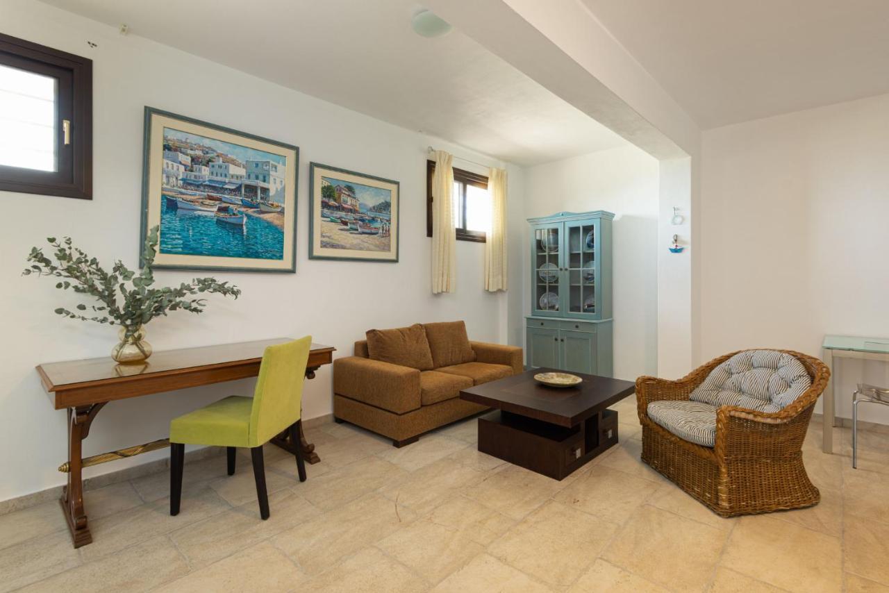 Holiday home Seagrove, Beachfront In Possidi #feelslikehome