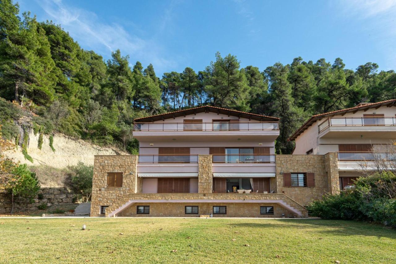Holiday home Seagrove, Beachfront In Possidi #feelslikehome