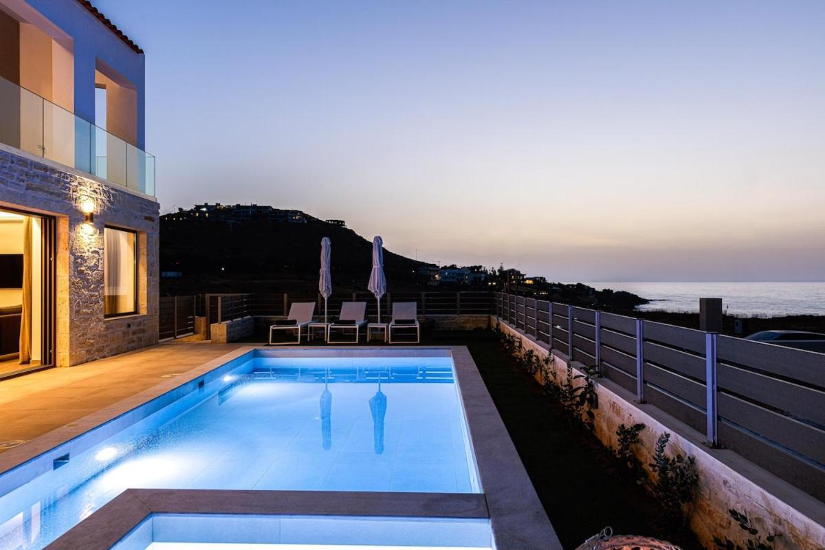 Dodici * Panormos (Crete)