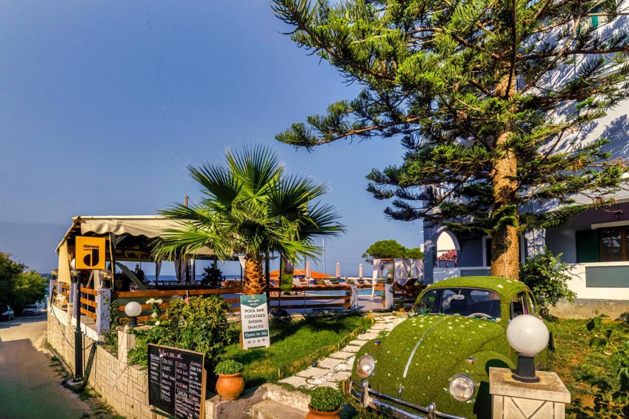 Apartment Amarylis Beachfront Studios *