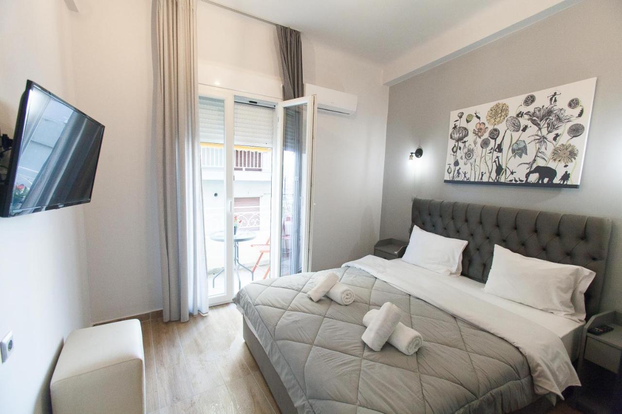 Themis 2 * Athens