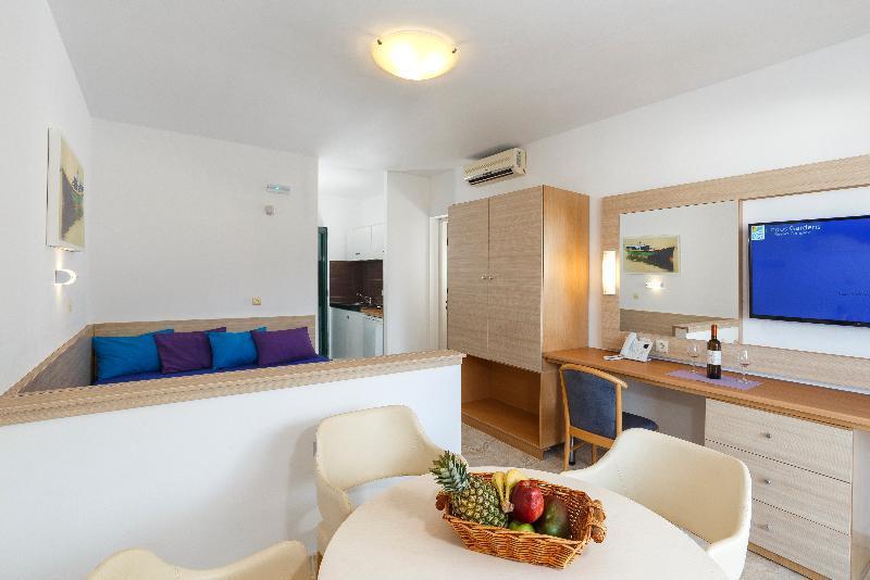 Gardens Complex 3*