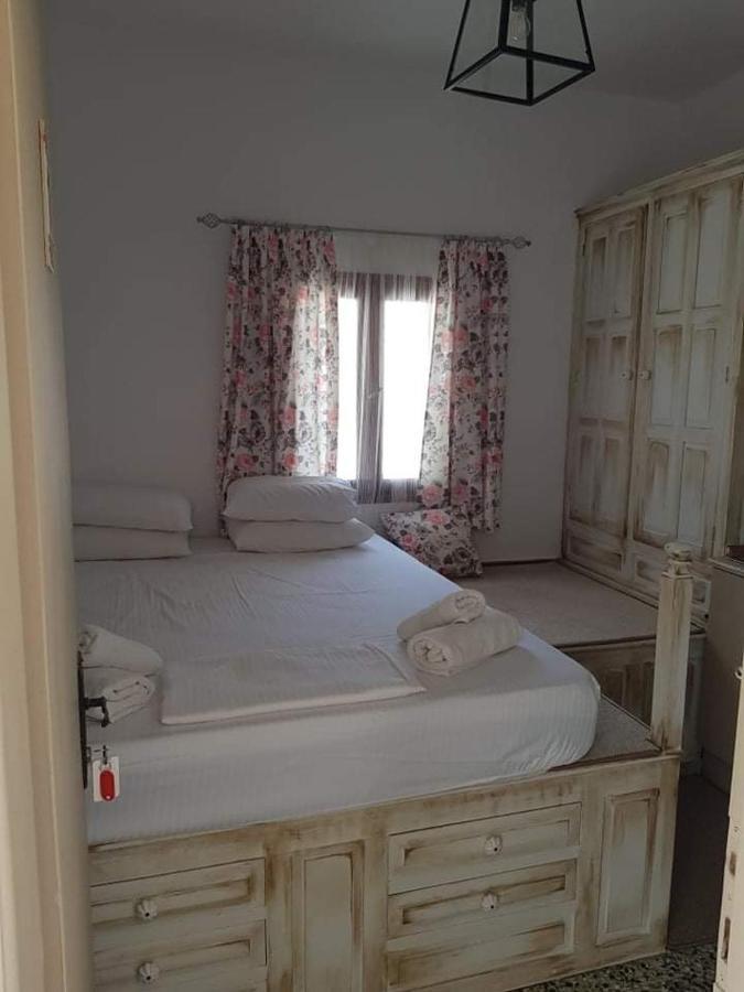 Soultana * Lindos (Rhodes)