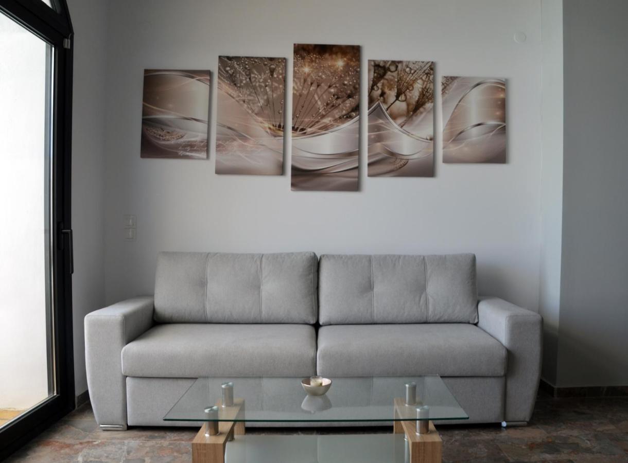 Aparthotel Zeus Throne *