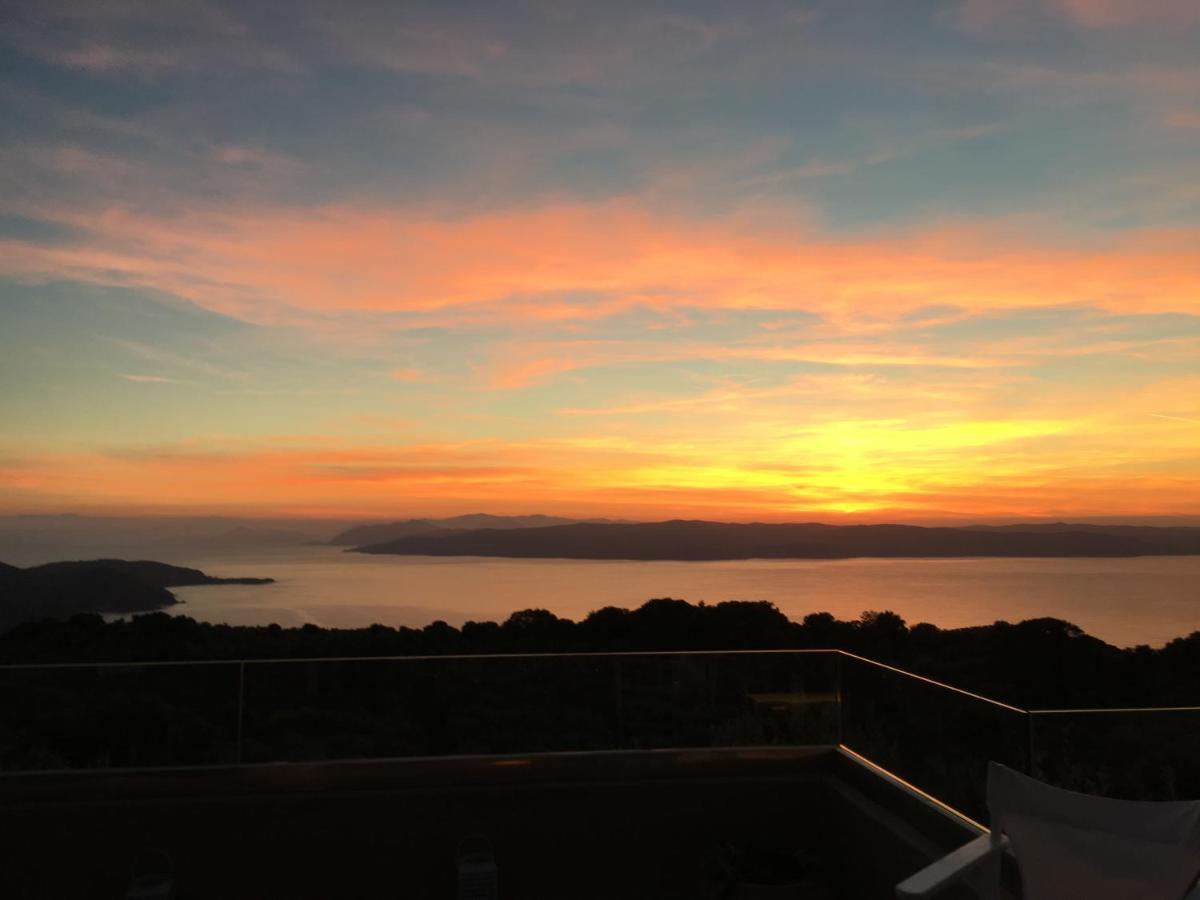 Villa Luxury + Couchers De Soleil