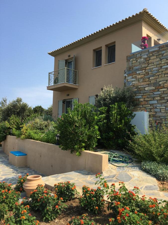 Luxury + Couchers De Soleil Villa *