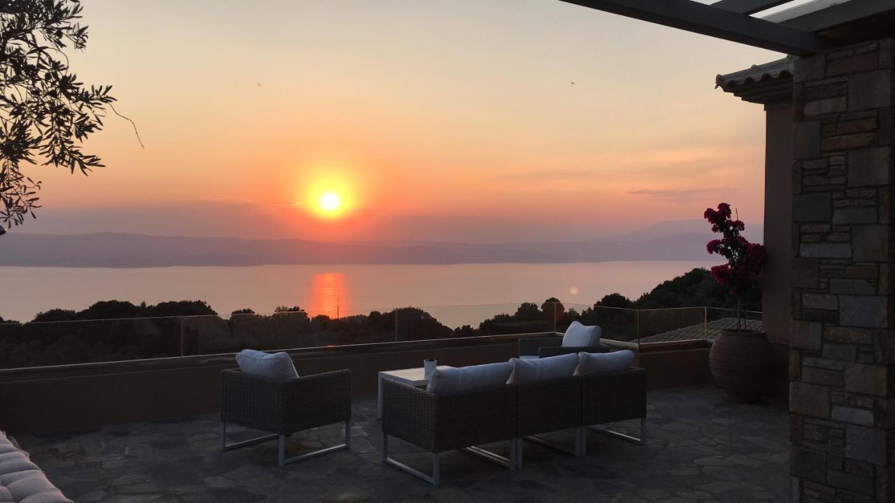 Luxury + Couchers De Soleil Skiathos Town