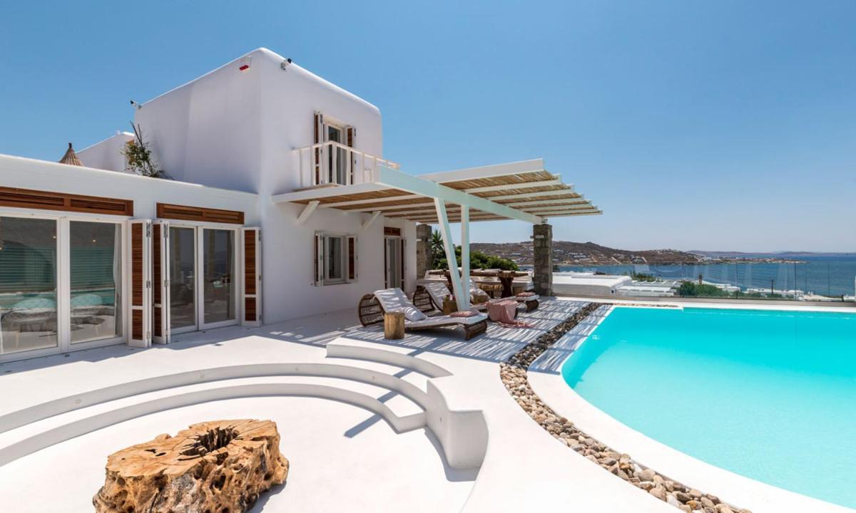 Luxury Ocean View Centre Villa