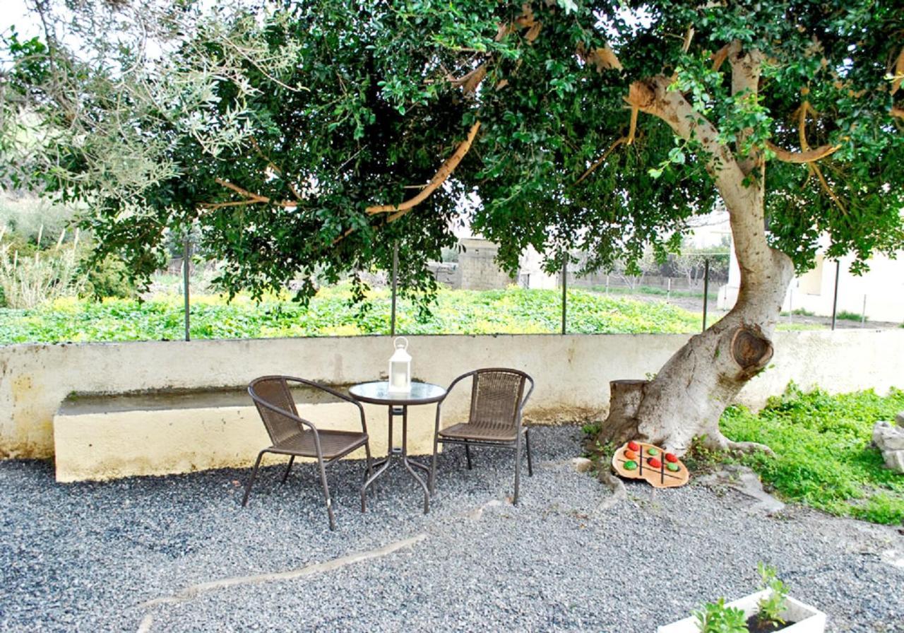 Chouzourakis Apartment