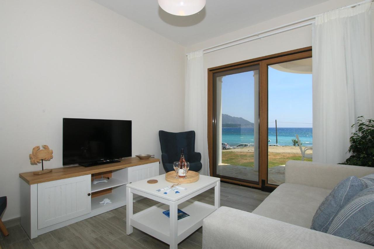 Armikes Beachfront *