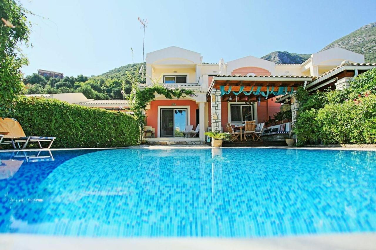 Villa Blue By Posarellivillas