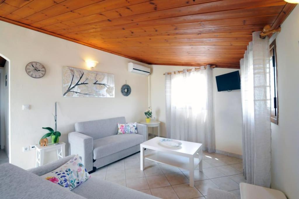 Corfu Cosy Penthouse With A View *
