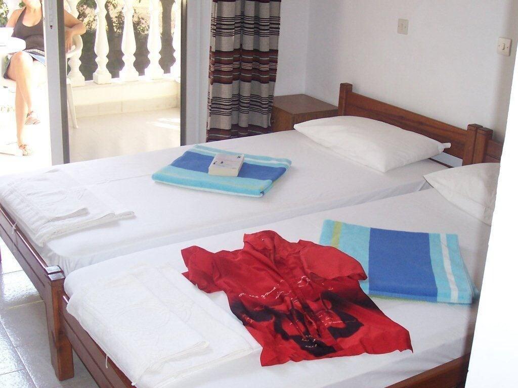 Hotel Helgas Paradise 2*