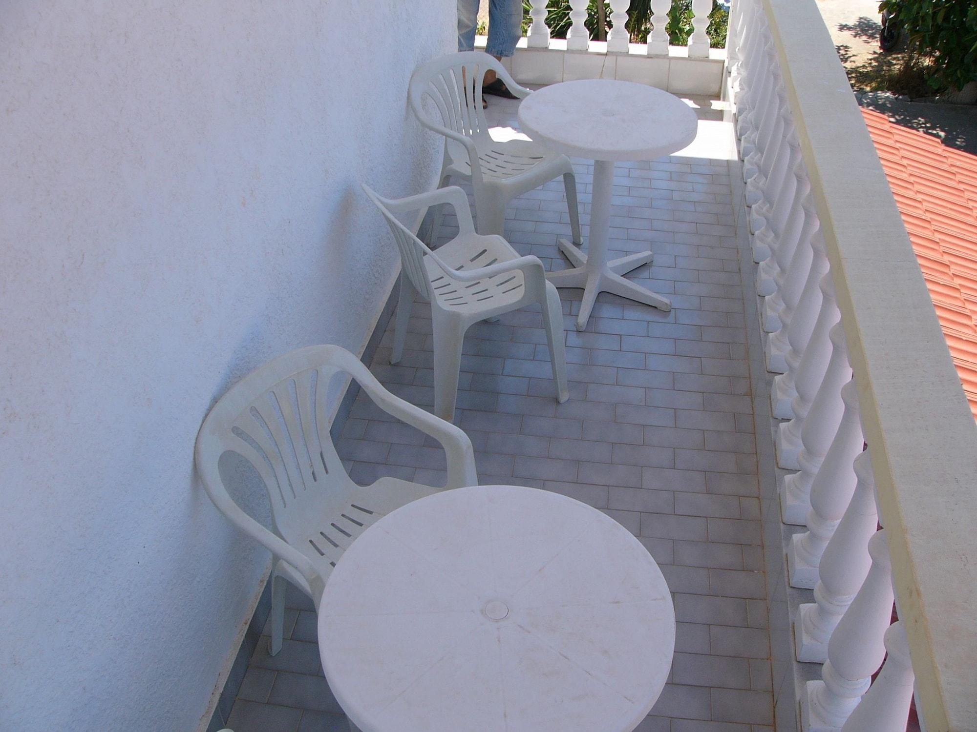 Helgas Paradise Hotel 2*