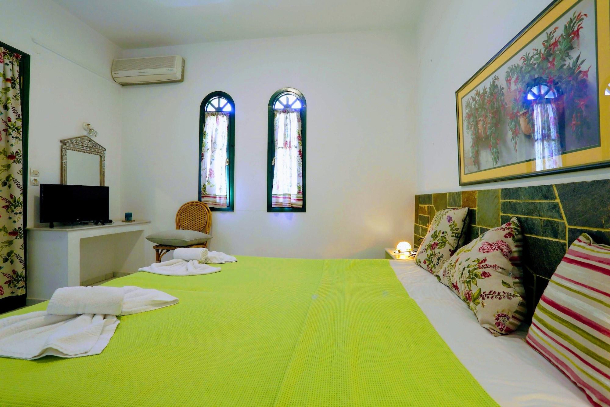 Aquarius Exclusive - Breakfast And Meal Included Aparthotel