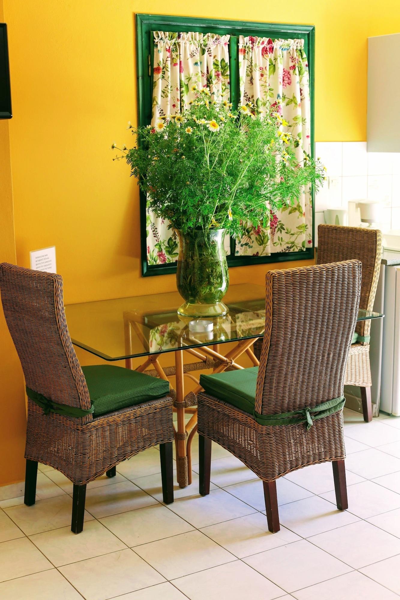 Aquarius Exclusive - Breakfast And Meal Included Aparthotel