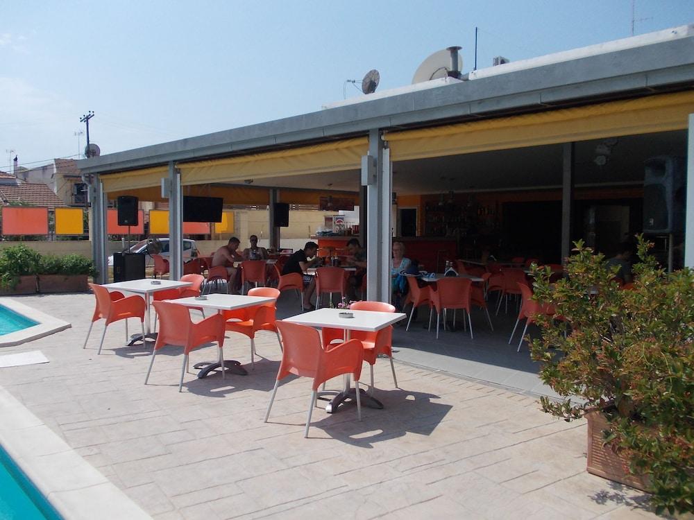 Aparthotel Gardens 3*