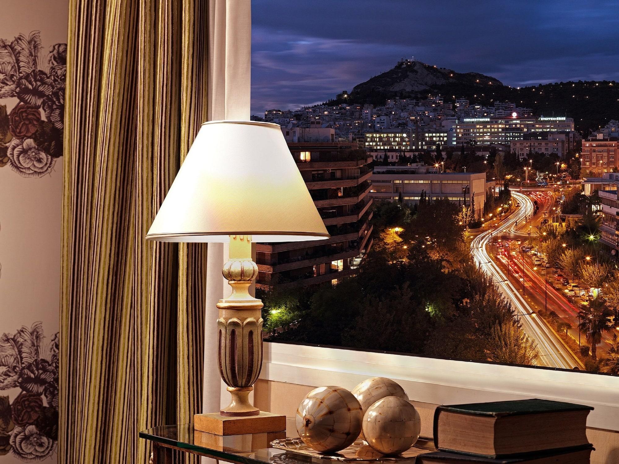 Divani Caravel Hotel 5*