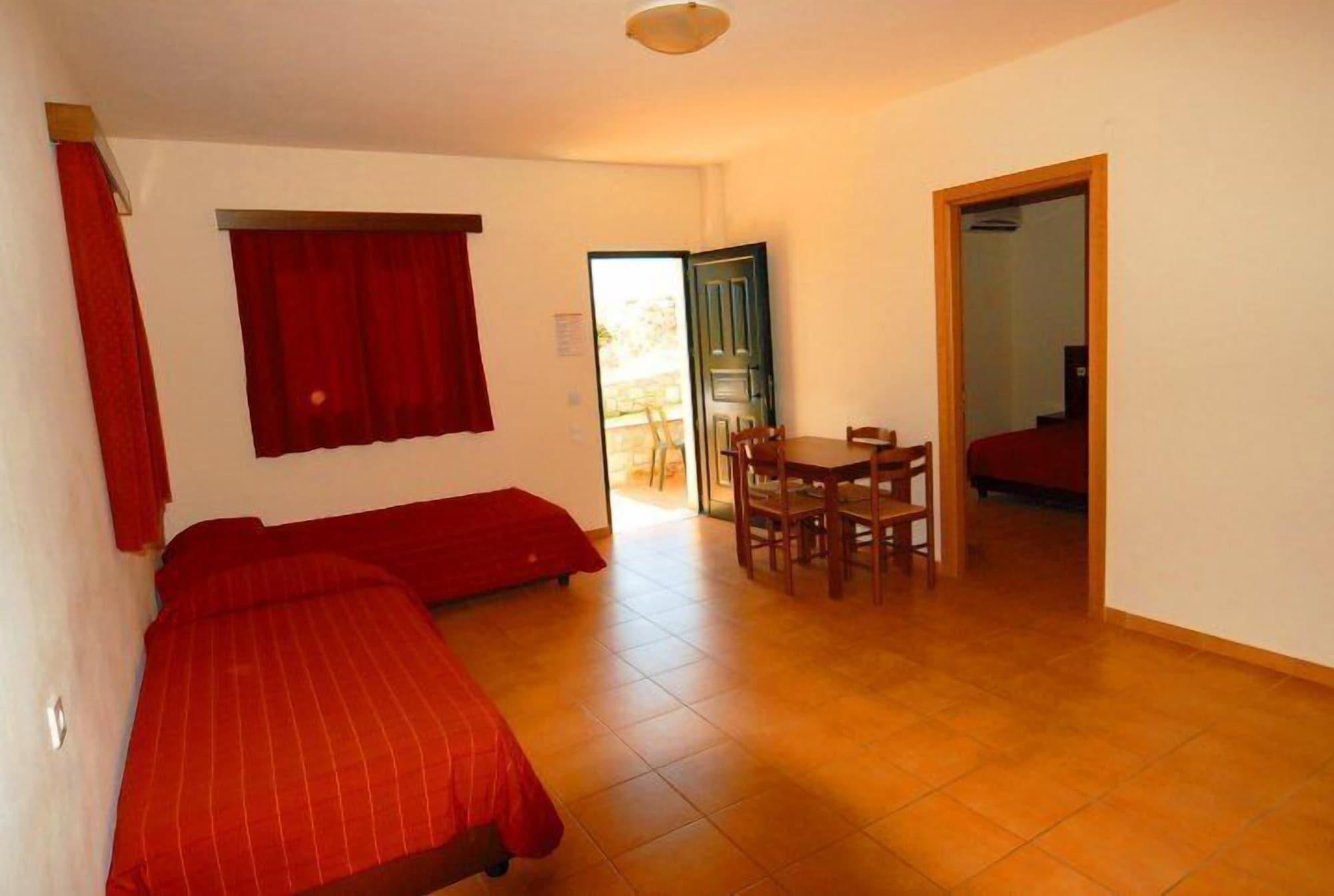 Dia Aparthotel