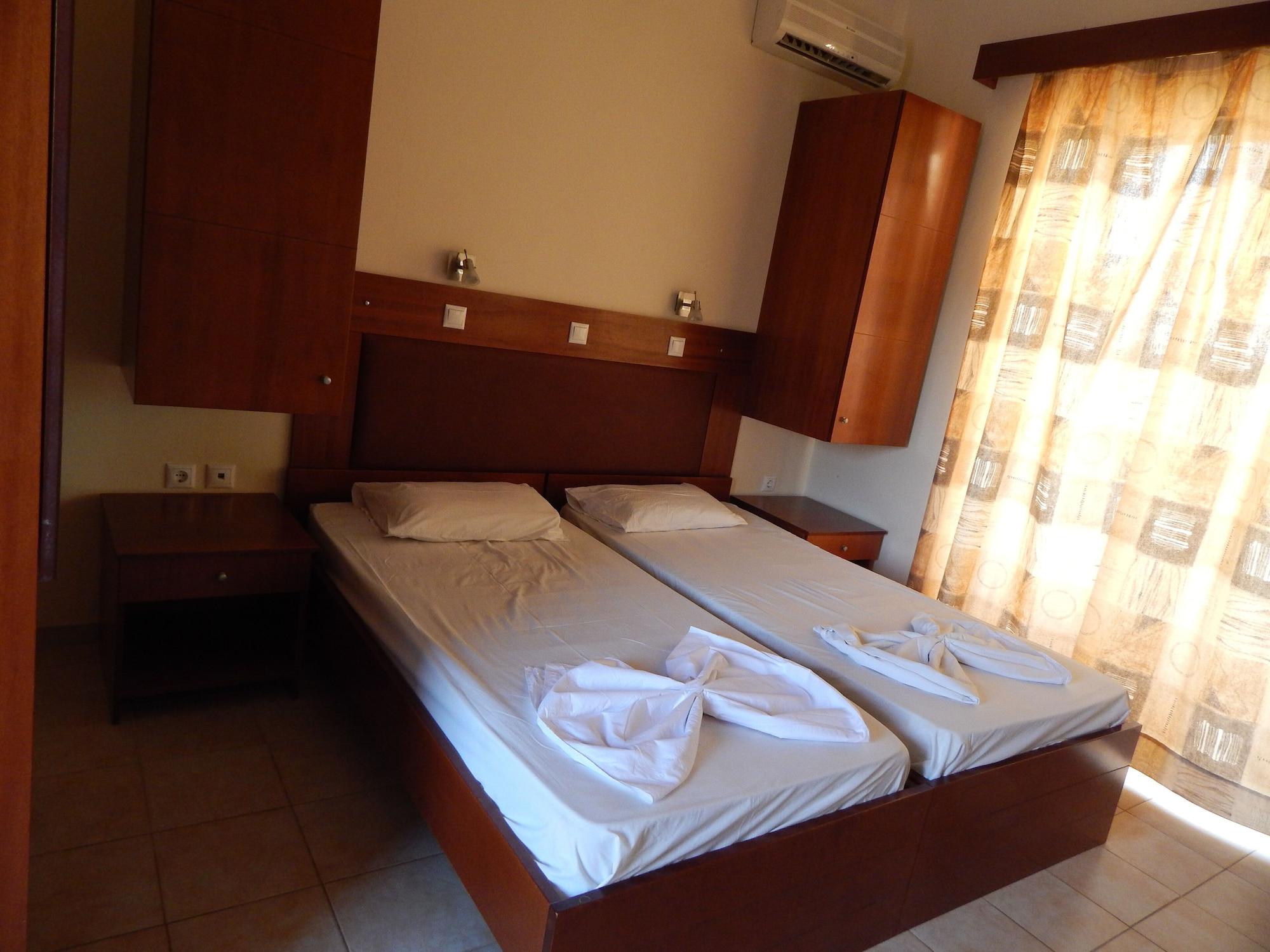 Sevastos Aparthotel 2*