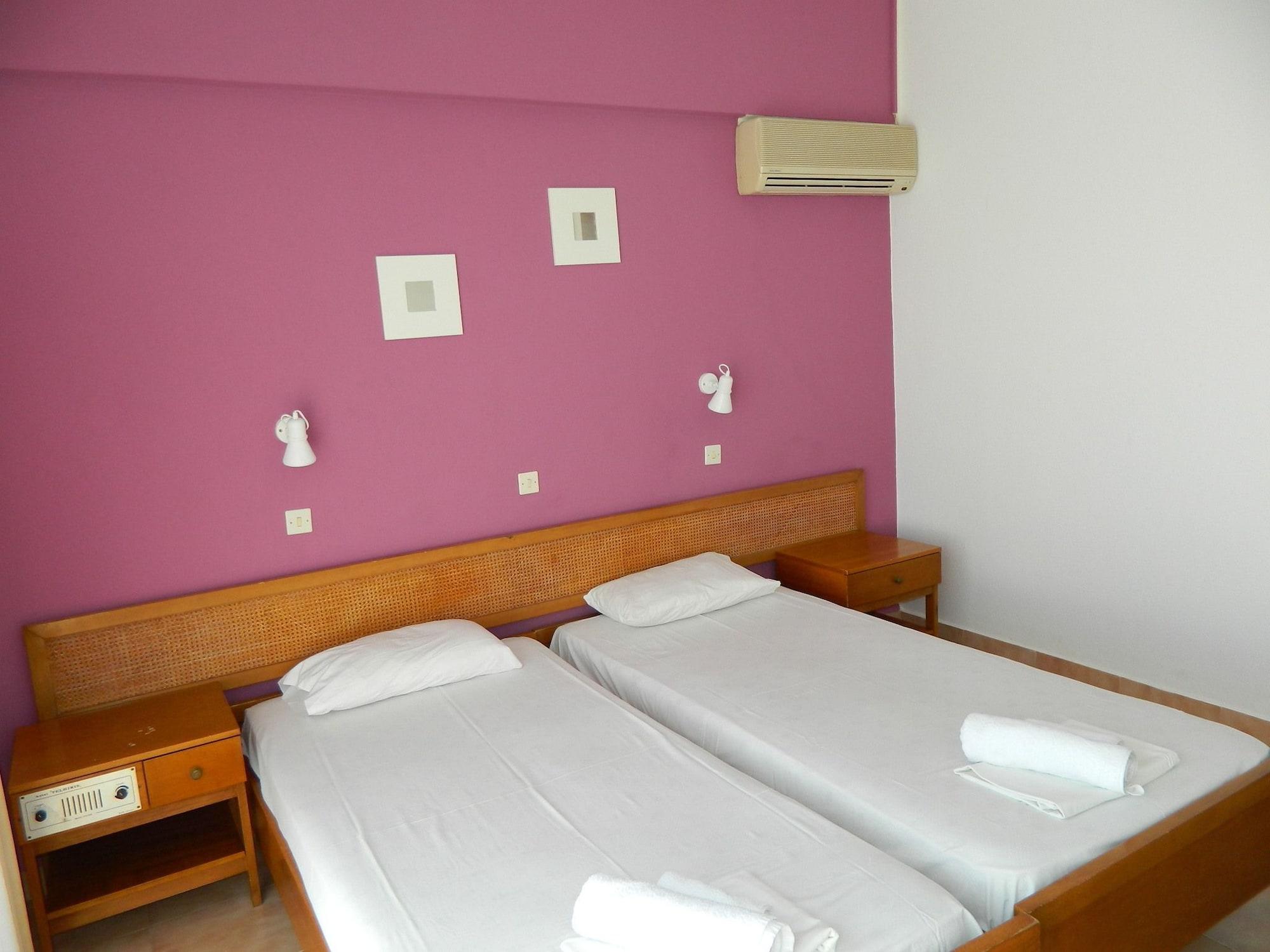 Hotel Telhinis &