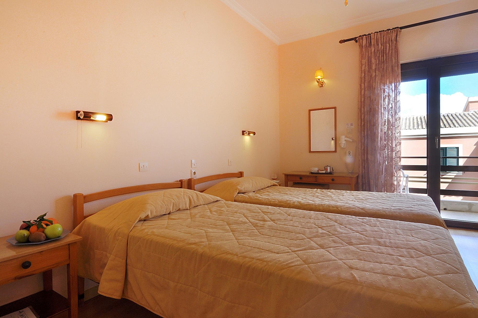 Atlantis Hotel 2*