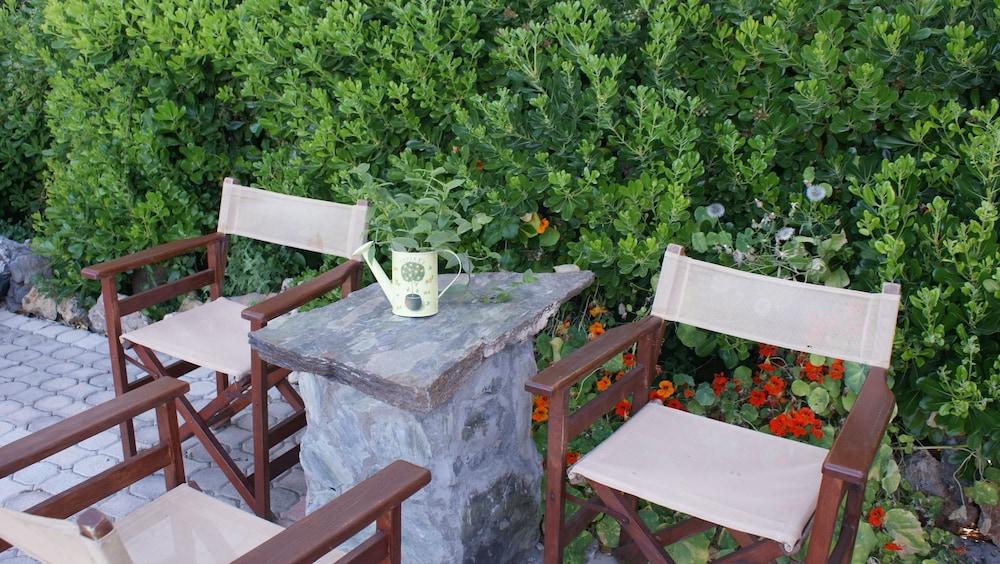 Hotel Roxani 3*