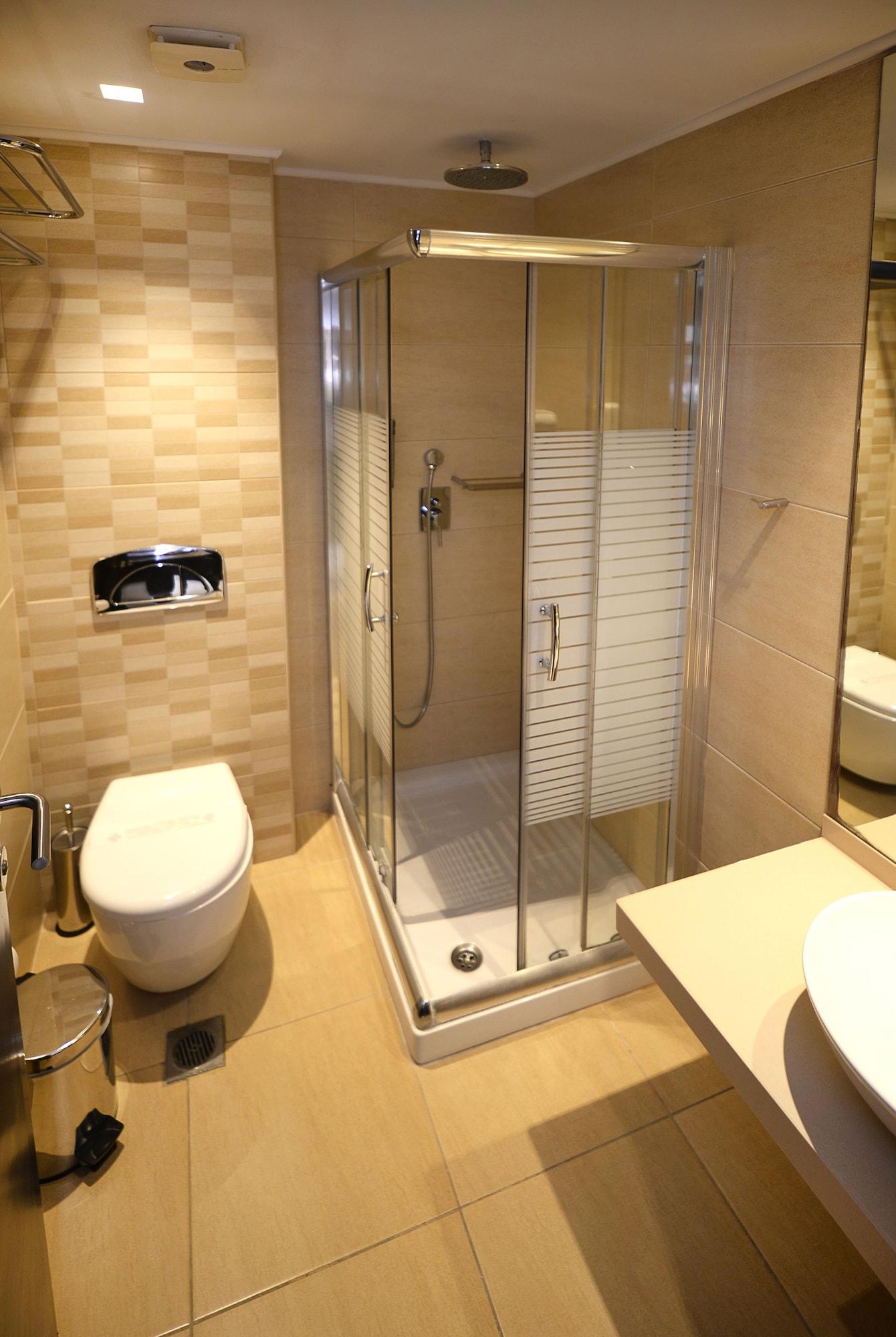 Golden Hotel