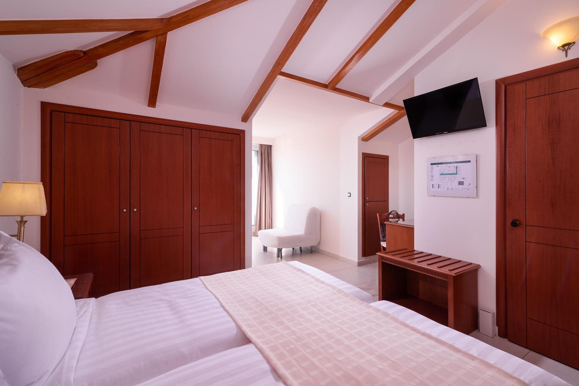 Avalon Palace (adults Only)