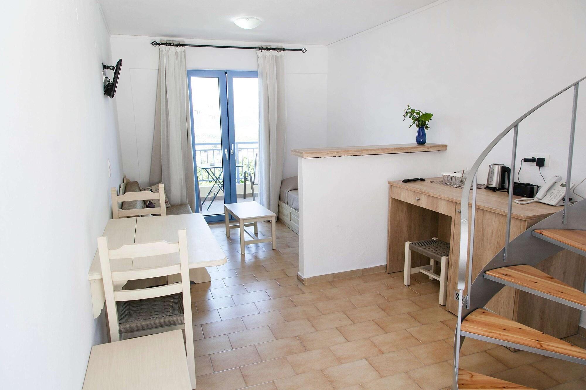 Elpida Village Hotel 4*