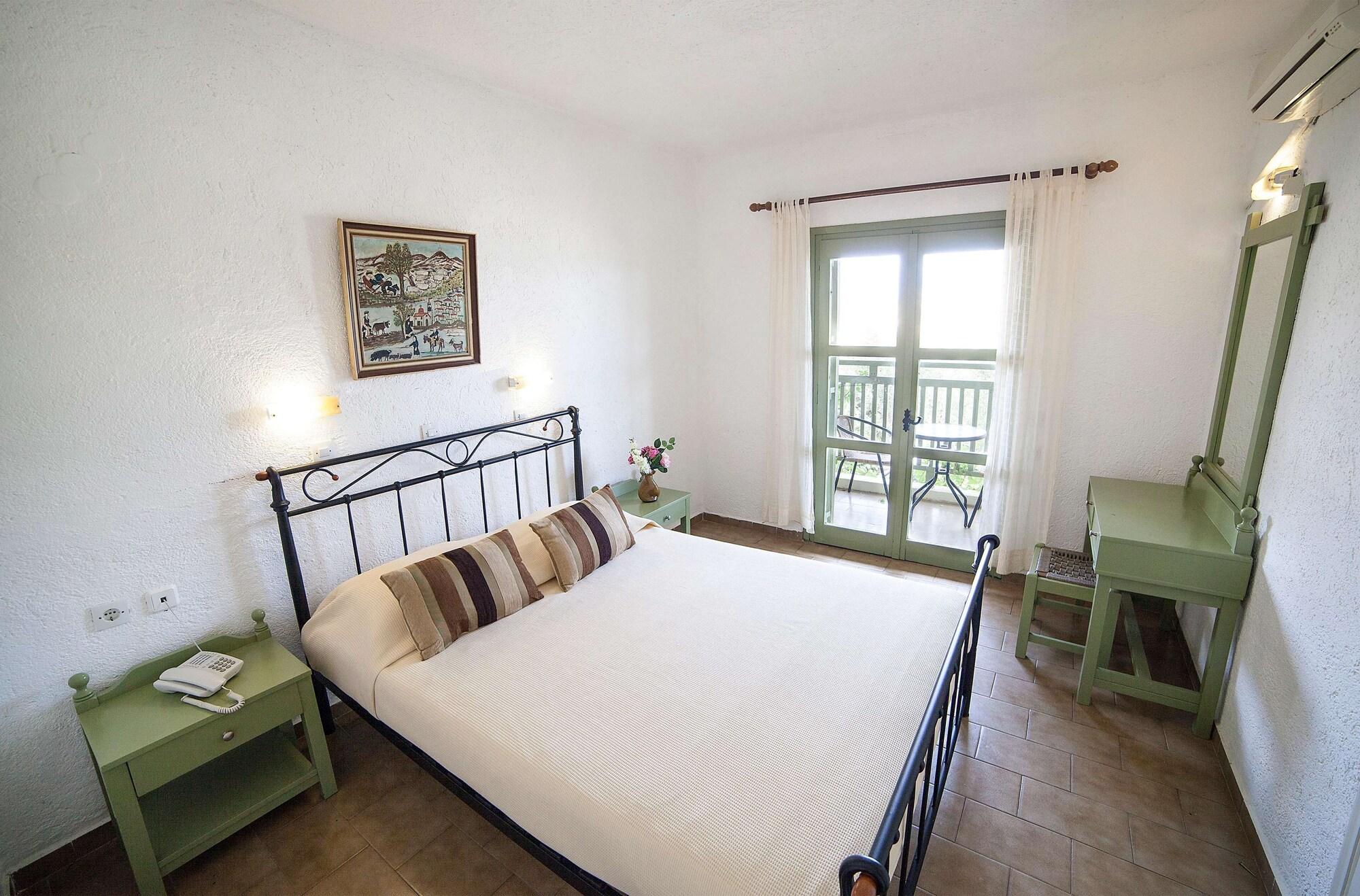 Elpida Village Hotel 4*